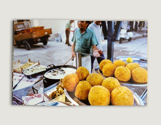 Libro Sicilia in cucina • arancine a Palermo